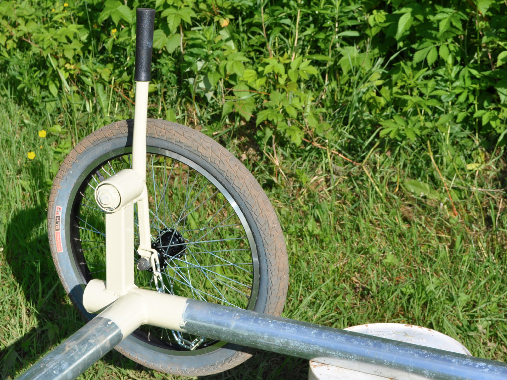 PortaPen Poultry Tractor - coop wheels